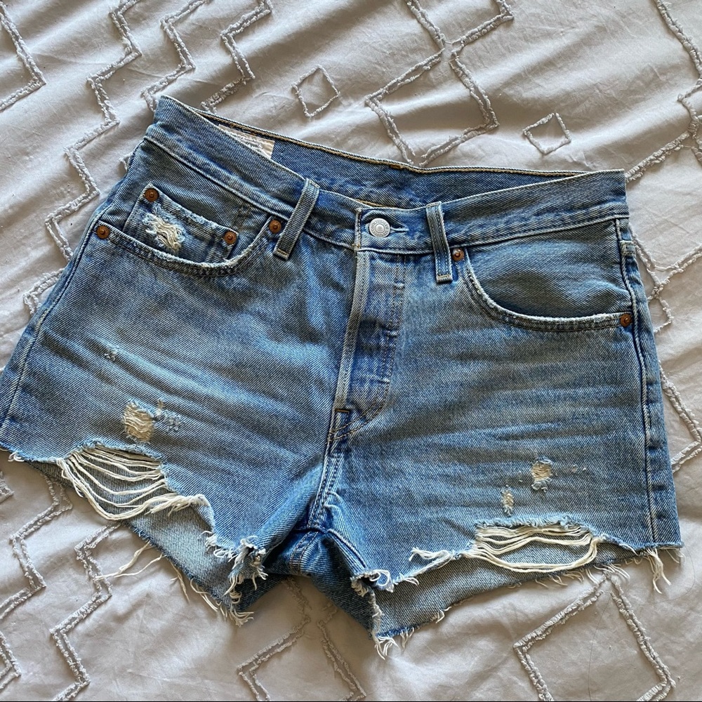 Levi's 501 denim shorts 27